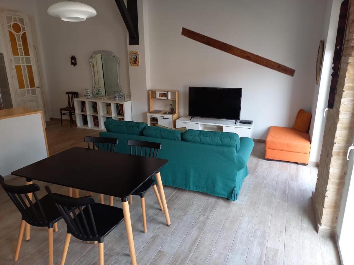 Traditional Valencian Townhouse In Catarrojaアパートメント エクステリア 写真